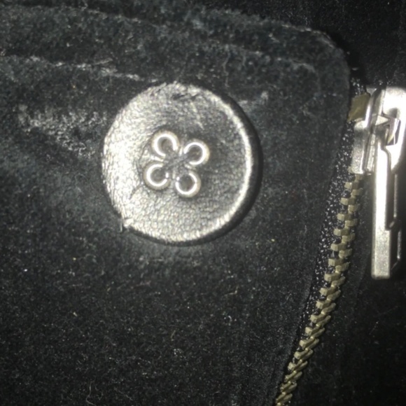 The Children’s place black velvet jacket size 10/11 - Picture 5 of 7